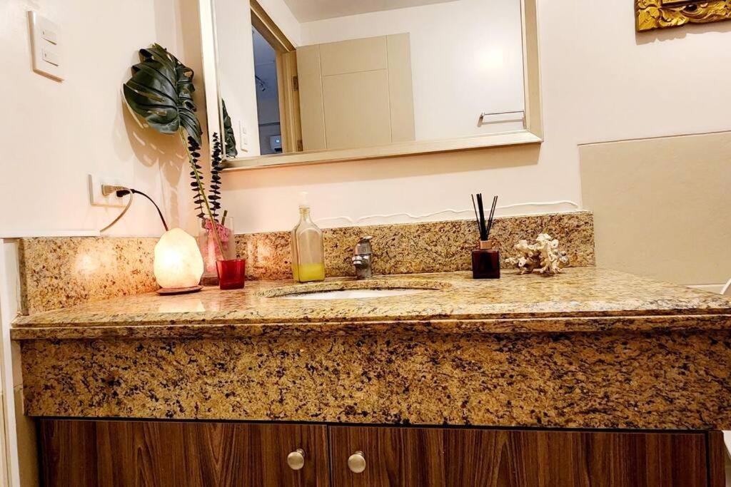 Casa Antonio At Fairway Terraces Family Penthouse 2Br Wi-Fi Nr Golf, Airport, Fort Bgc Manila Zewnętrze zdjęcie