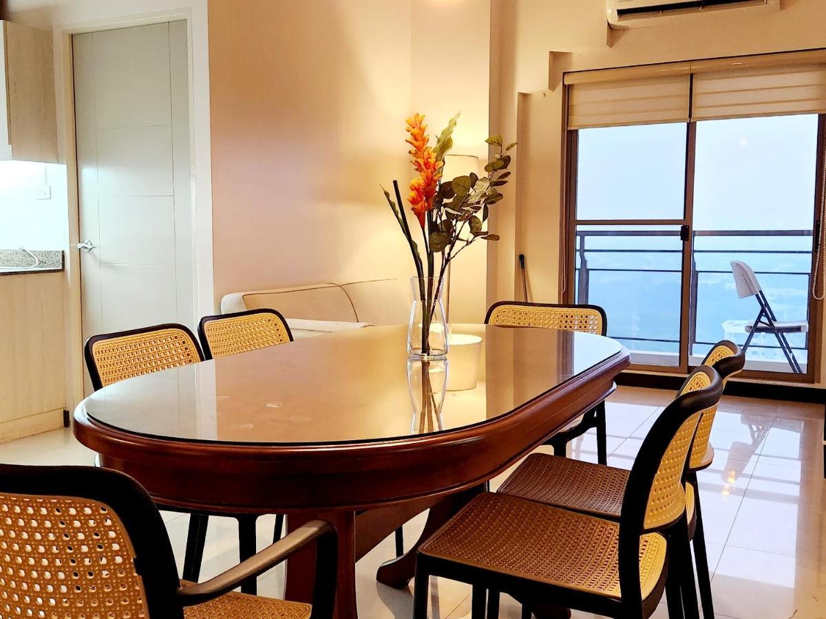 Casa Antonio At Fairway Terraces Family Penthouse 2Br Wi-Fi Nr Golf, Airport, Fort Bgc Manila Zewnętrze zdjęcie