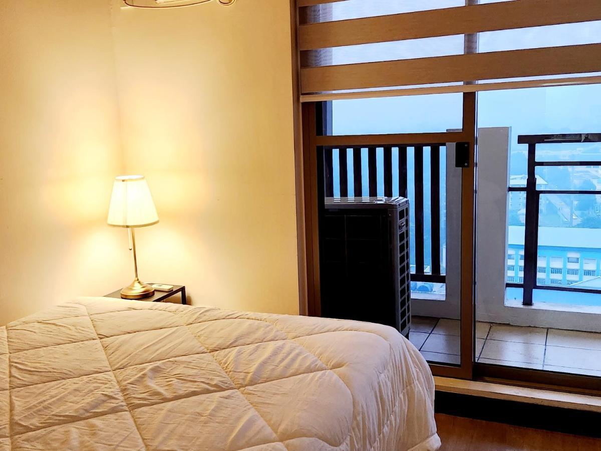 Casa Antonio At Fairway Terraces Family Penthouse 2Br Wi-Fi Nr Golf, Airport, Fort Bgc Manila Zewnętrze zdjęcie